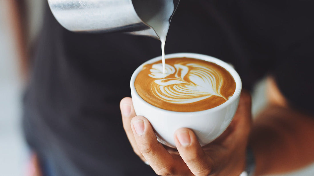 Oat milk maple latte recipe rich in vitamins - Roast28