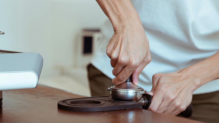 Tamping pressure tips for espresso - Roast28